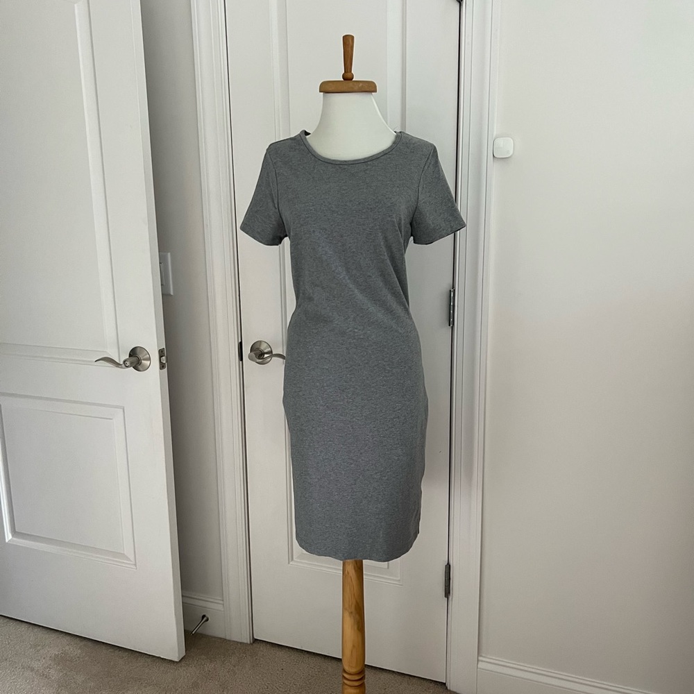 Old Navy medium weight fitted T-shirt dress, M Tall